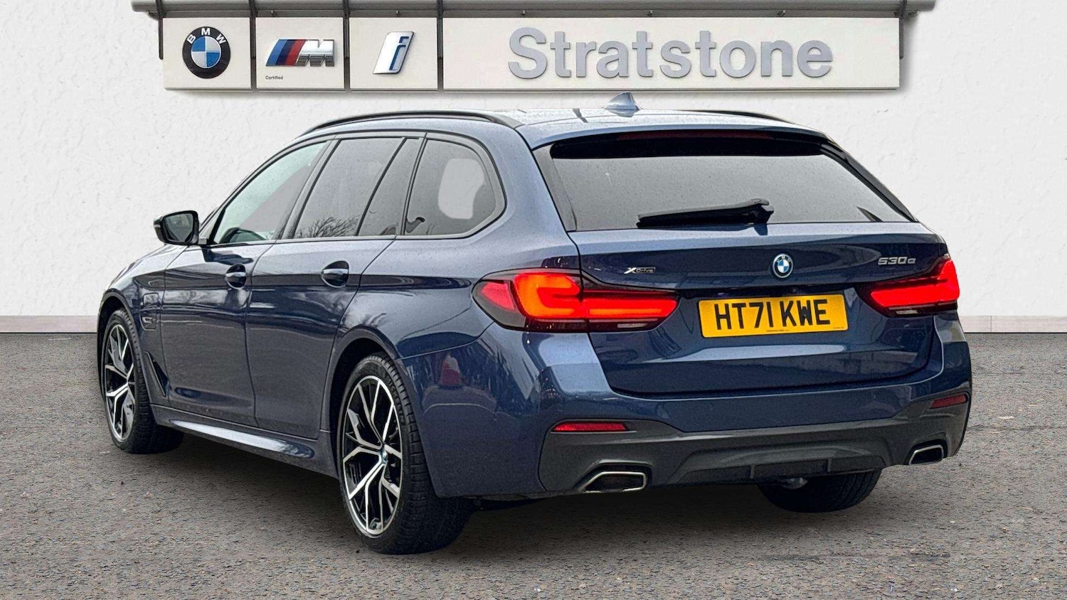 Used BMW 5 Series 2022 for sale - 77601203: Photo 2