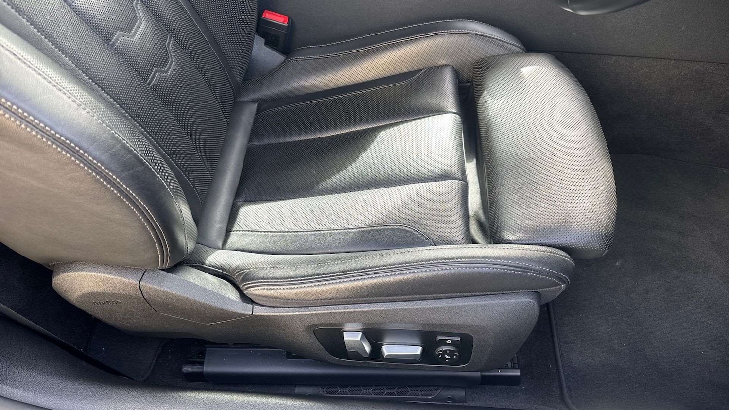 Used BMW 8 Series 2019 for sale - 78208846: Photo 28