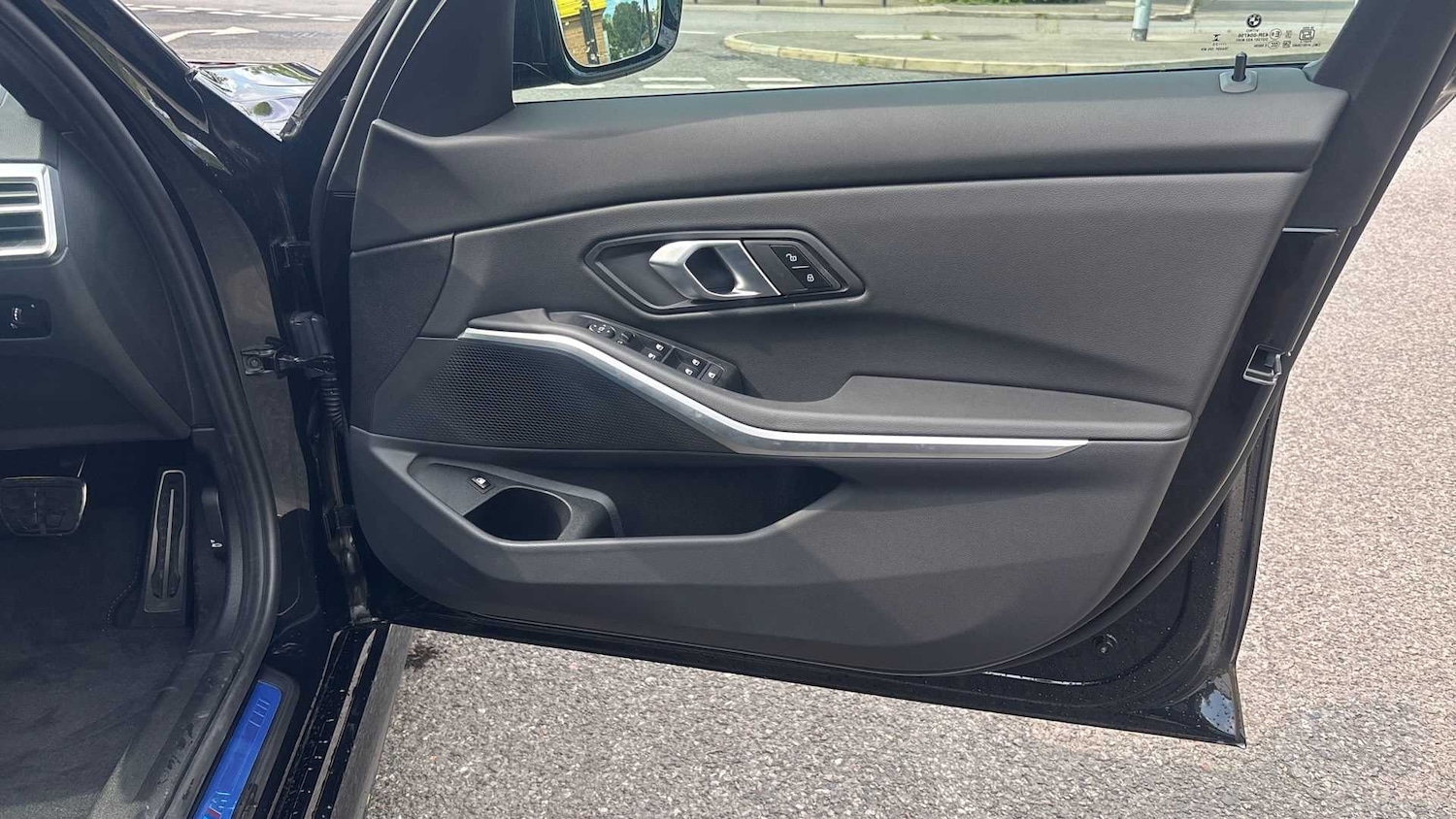 Used BMW 3 Series 2025 for sale - 76774365: Photo 27