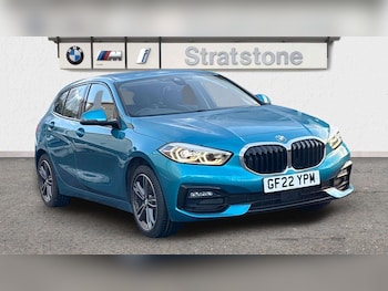 2022 - 118i [136] Sport 5dr [Live Cockpit Professional]