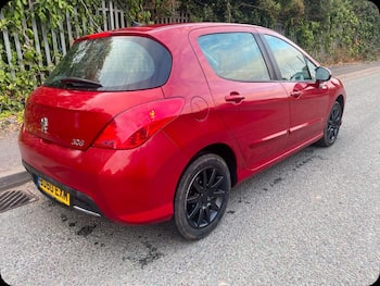 Used Peugeot 308 2010 for sale - 79688097: Photo