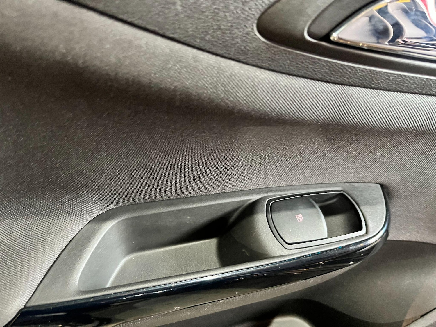 Used Vauxhall Corsa 2016 for sale - 77231680: Photo 28