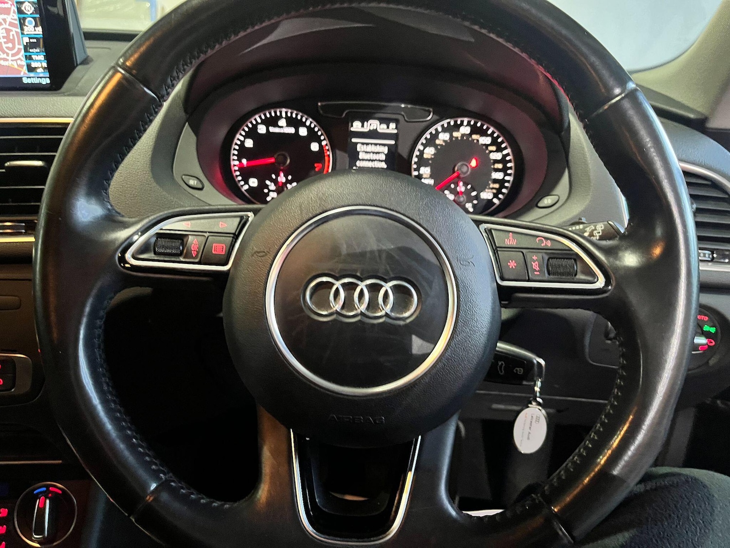 Used Audi Q3 2015 for sale - 77229605: Photo 27