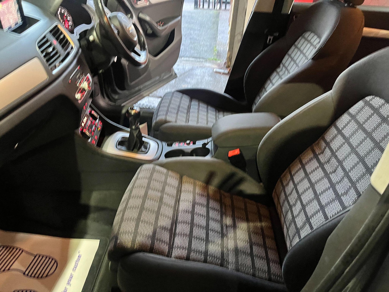 Used Audi Q3 2015 for sale - 77229605: Photo 39