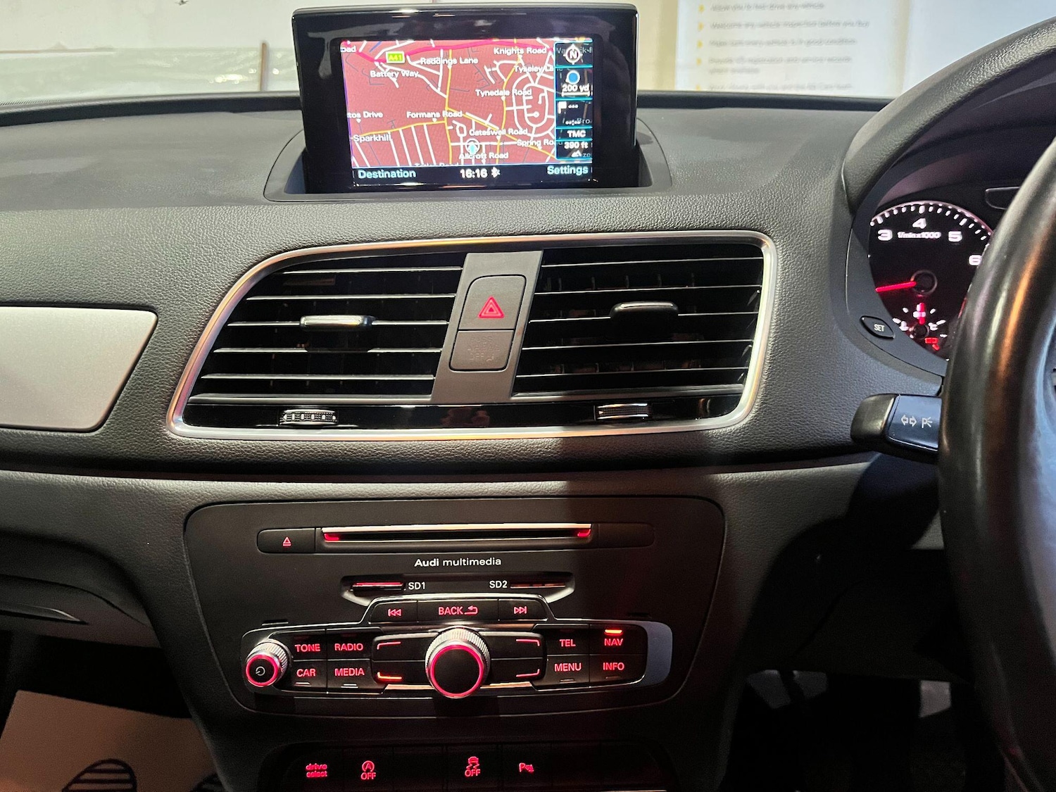 Used Audi Q3 2015 for sale - 77229605: Photo 40