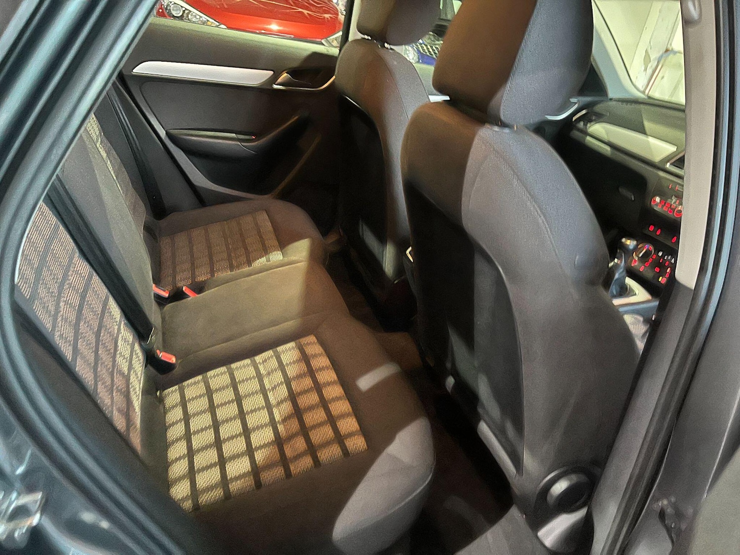 Used Audi Q3 2015 for sale - 77229605: Photo 45