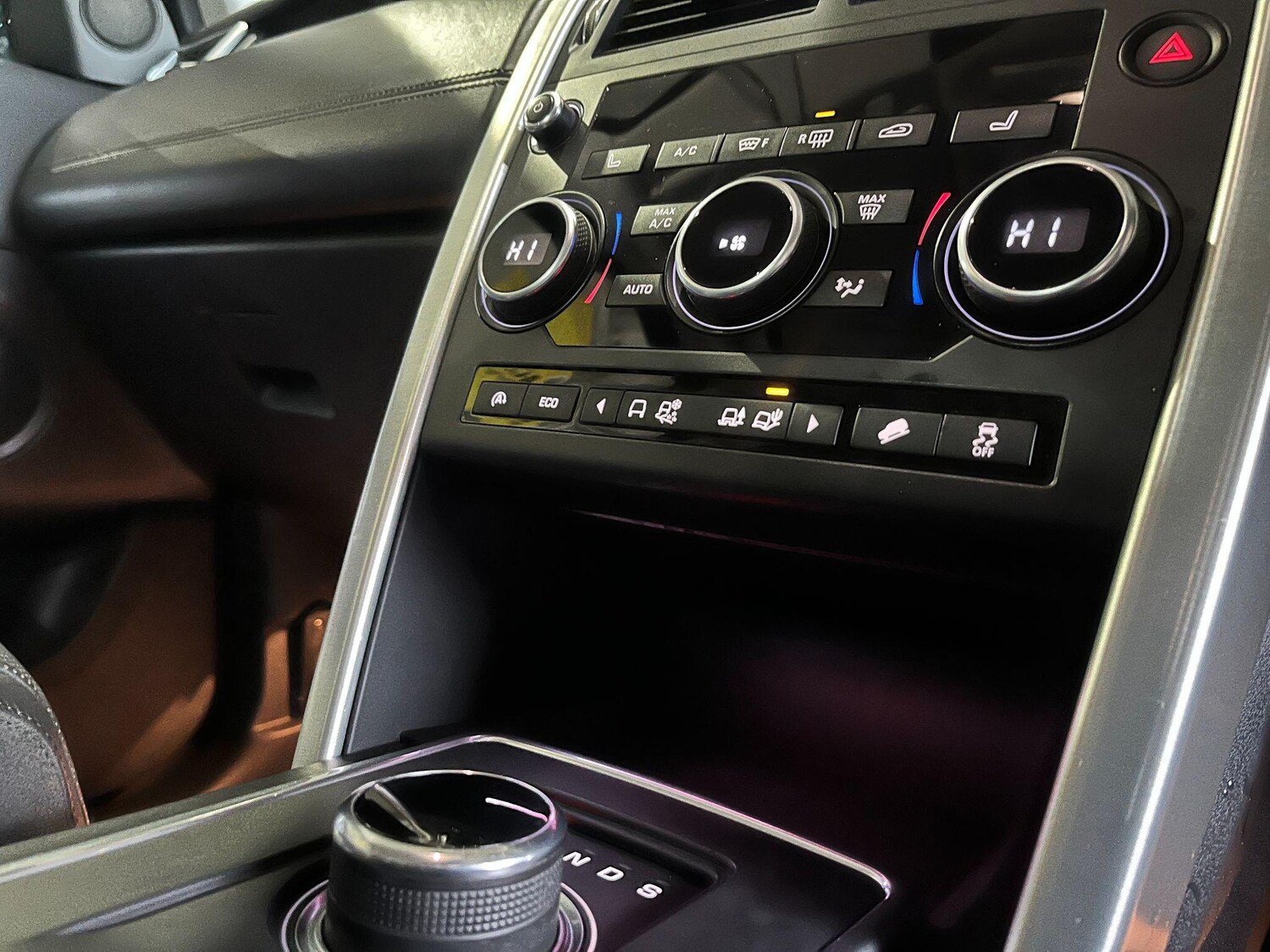 Used Land Rover Discovery Sport 2016 for sale - 77231684: Photo 18