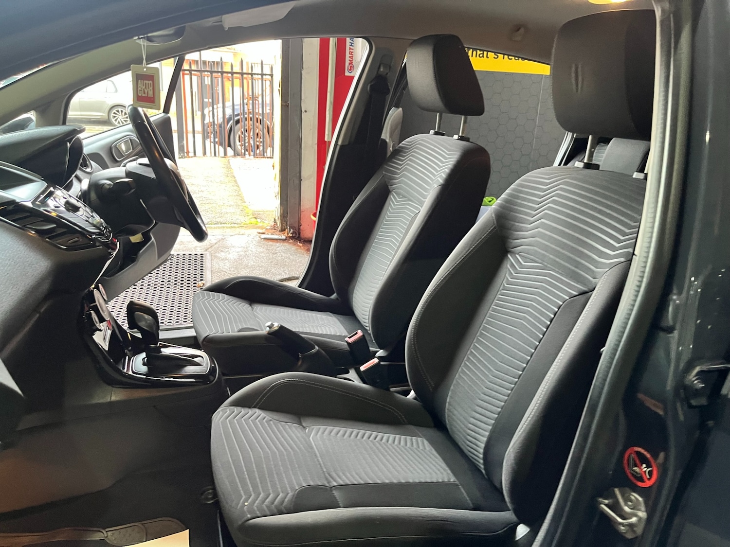 Used Ford Fiesta 2014 for sale - 77105819: Photo 35