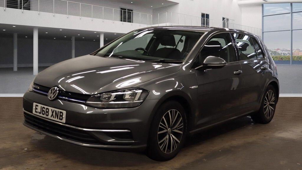 Used Volkswagen Golf 2018 for sale - 76432514: Photo 1