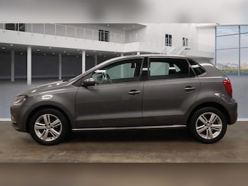 Used Volkswagen Polo 2017 for sale - 77839331: Photo