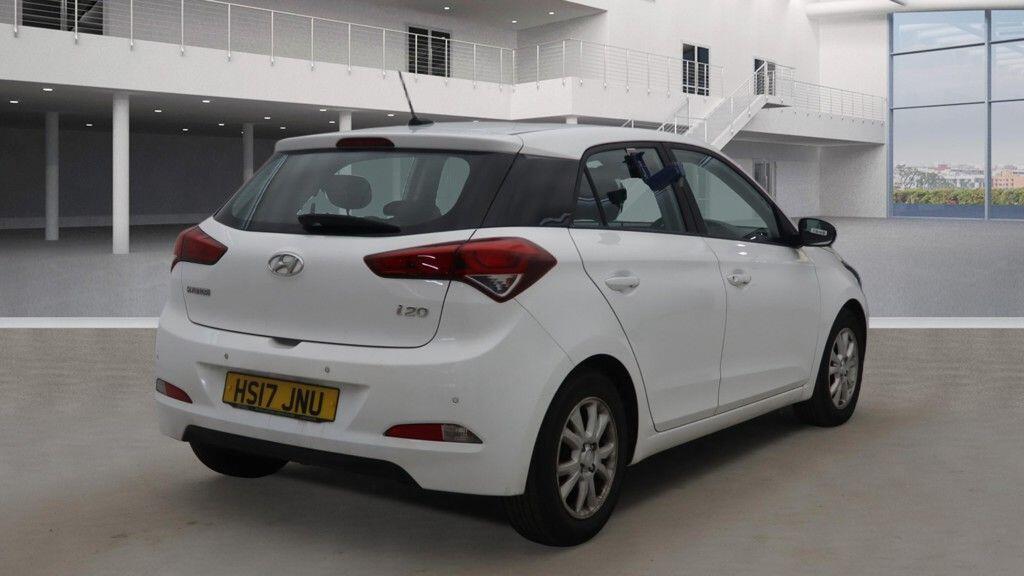Used Hyundai i20 2017 for sale - 77956996: Photo 4