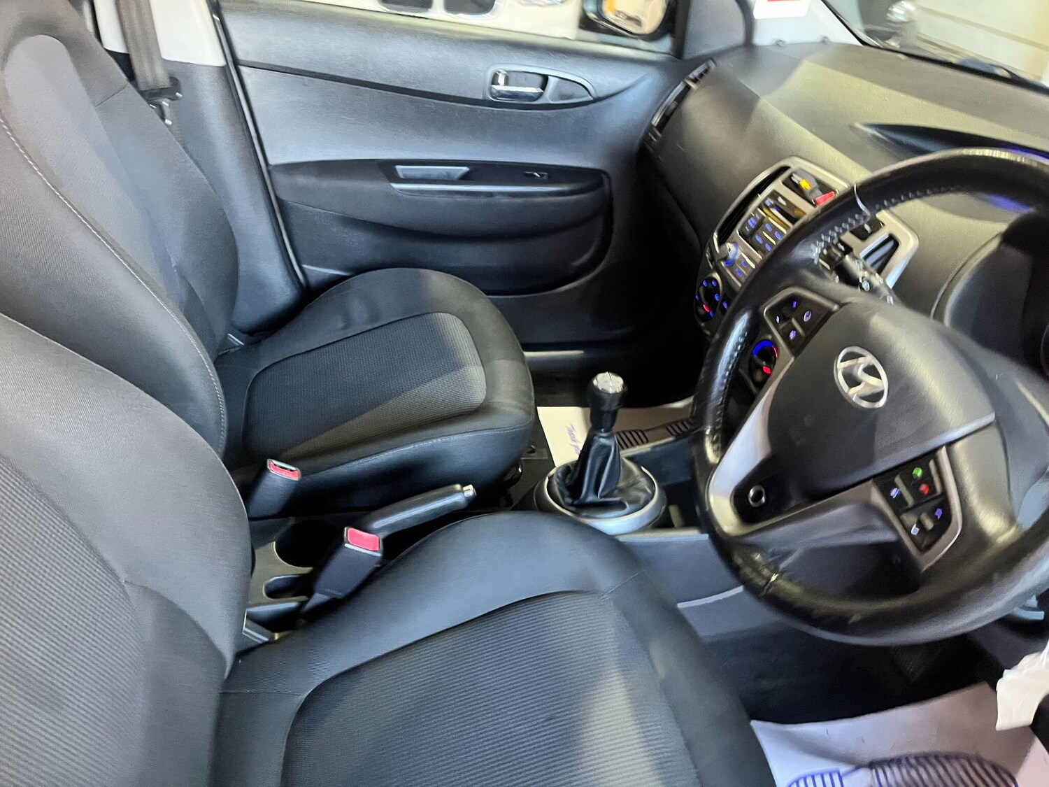 Used Hyundai i20 2014 for sale - 77231666: Photo 15