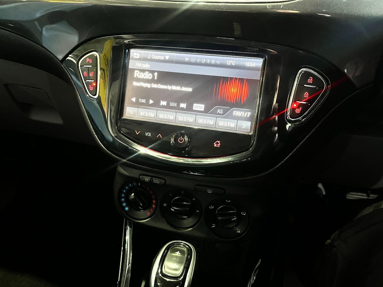 Used Vauxhall Corsa 2015 for sale - 76371008: Photo 24