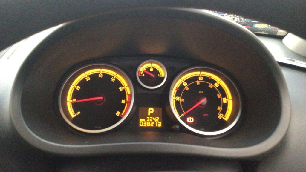 Used Vauxhall Corsa 2011 for sale - 77646764: Photo 9