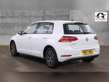 Used Volkswagen Golf 2017 for sale - 79621975: Photo
