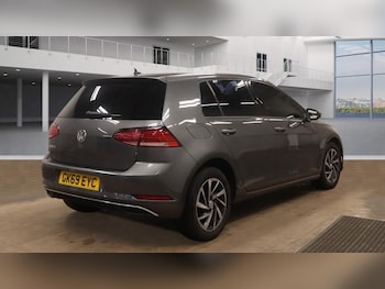 Used Volkswagen Golf 2019 for sale - 77330801: Photo