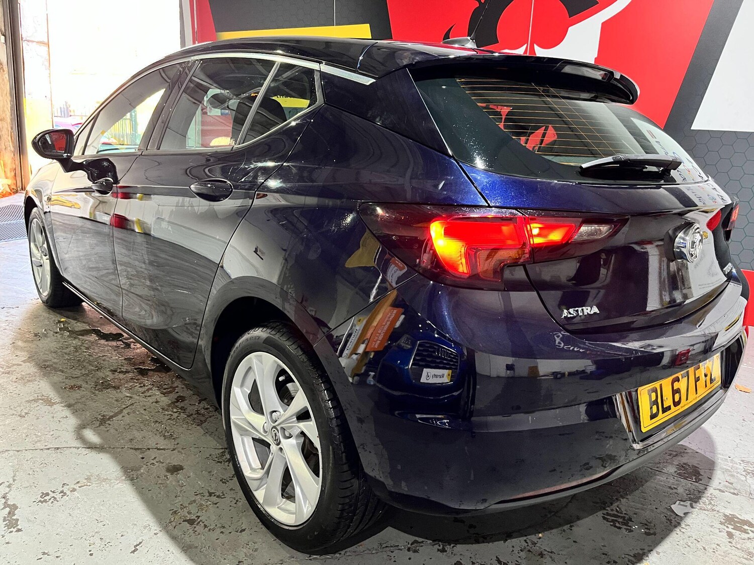 Used Vauxhall Astra 2017 for sale - 77231668: Photo 61