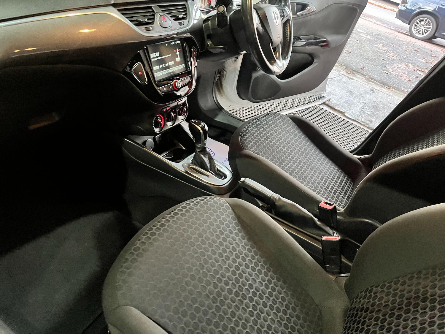 Used Vauxhall Corsa 2016 for sale - 76409435: Photo 22