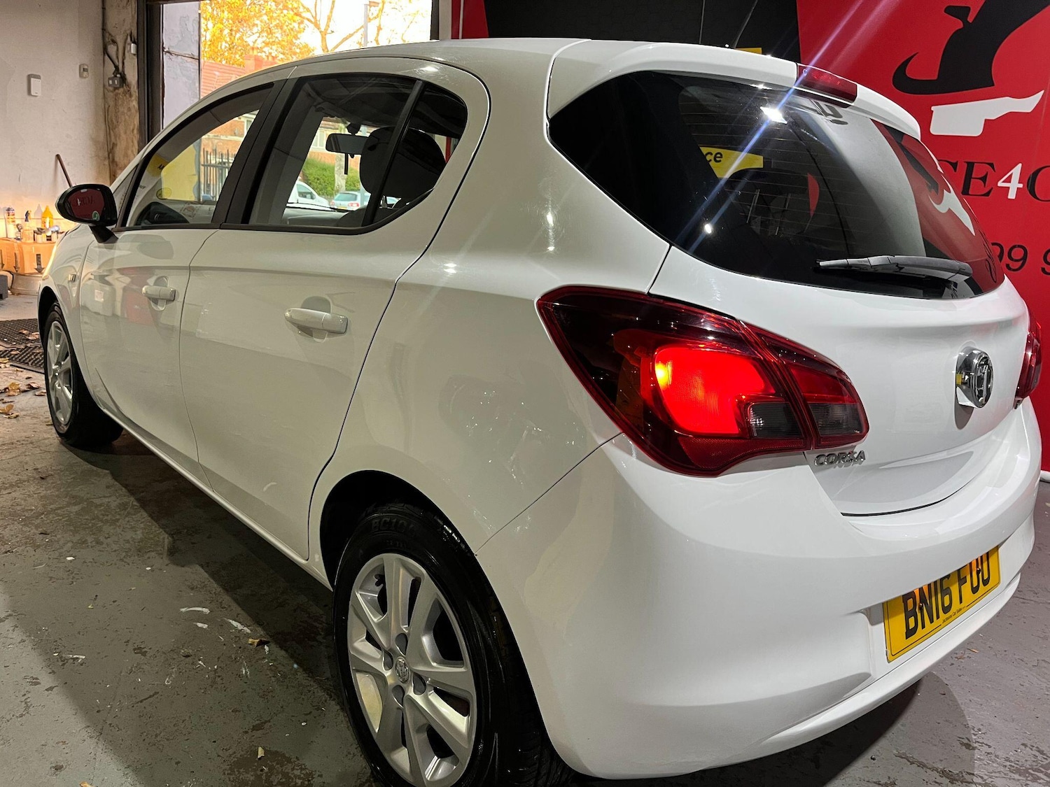 Used Vauxhall Corsa 2016 for sale - 76409435: Photo 9