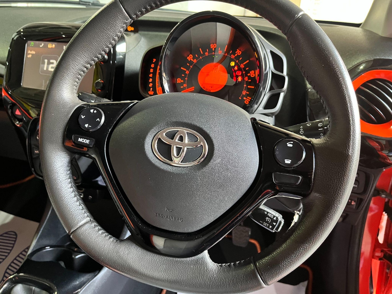 Used Toyota AYGO 2014 for sale - 77231675: Photo 13