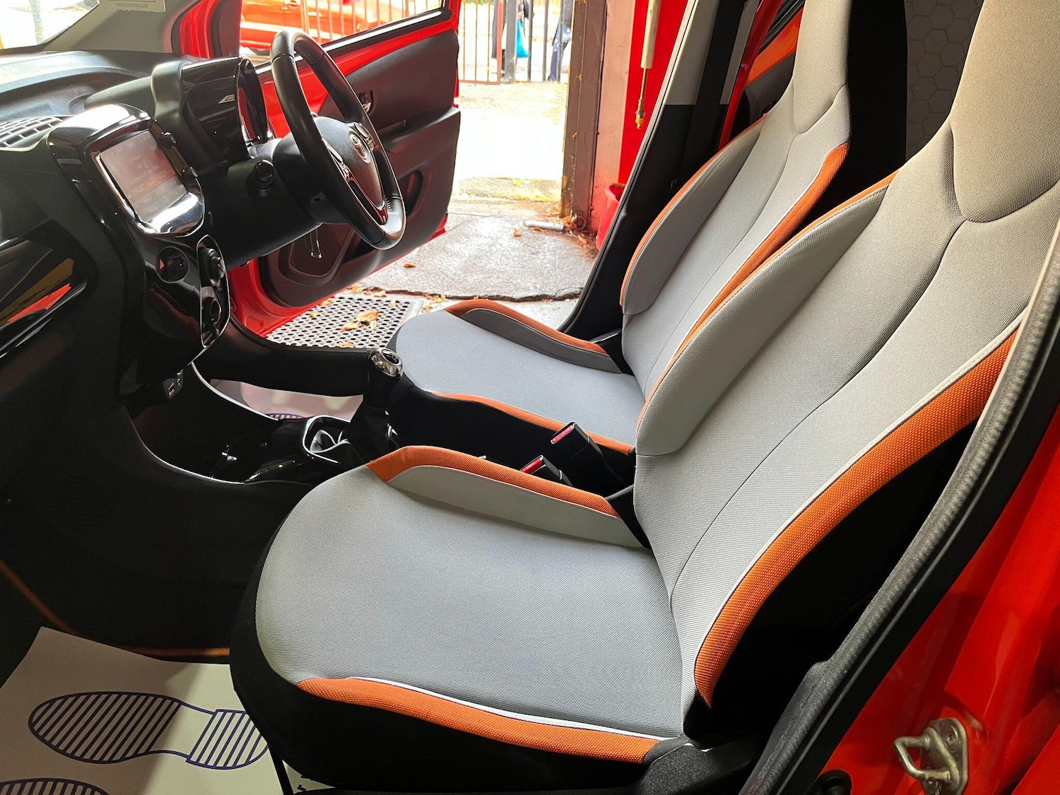 Used Toyota AYGO 2014 for sale - 77231675: Photo 22