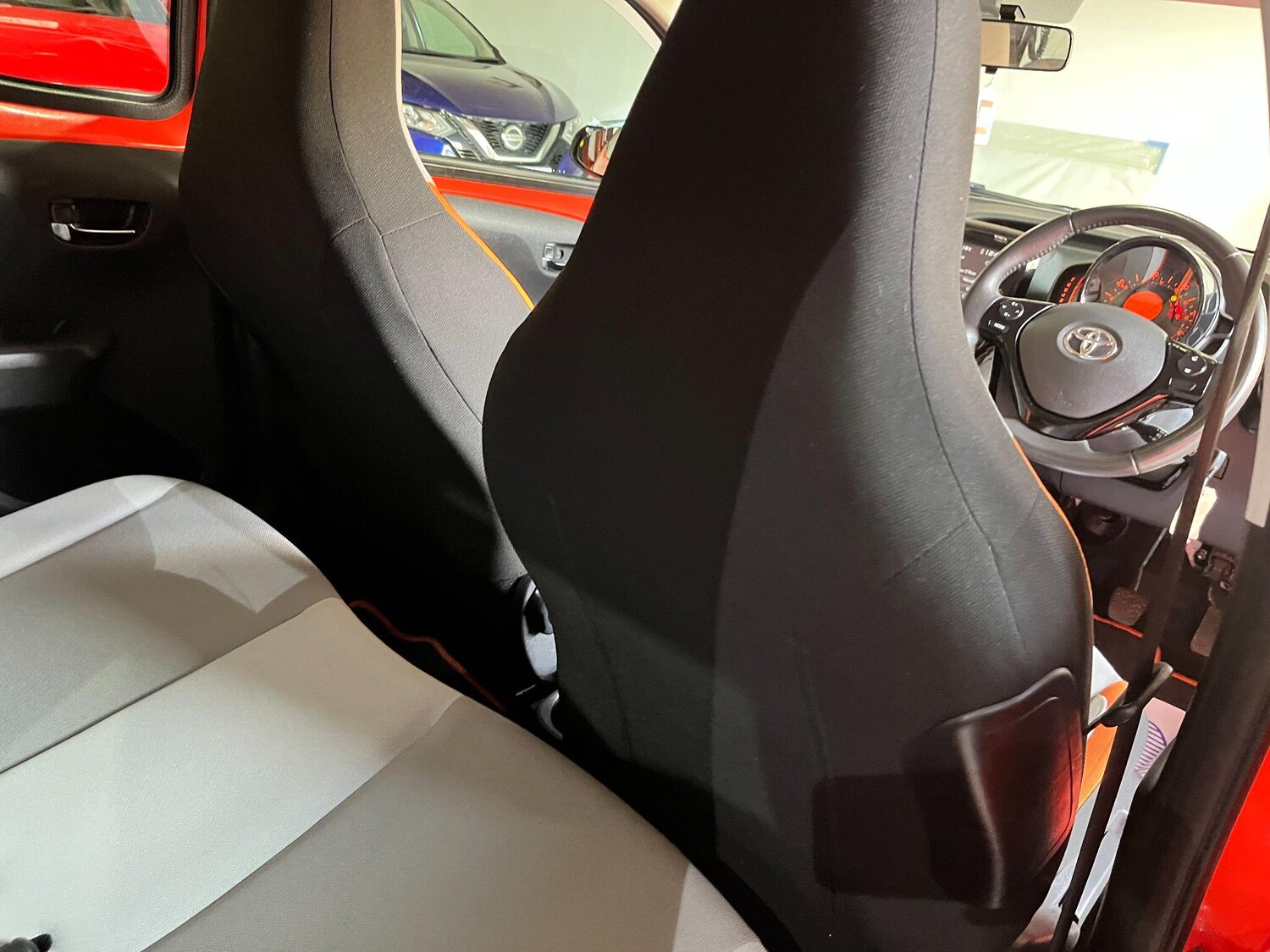 Used Toyota AYGO 2014 for sale - 77231675: Photo 34