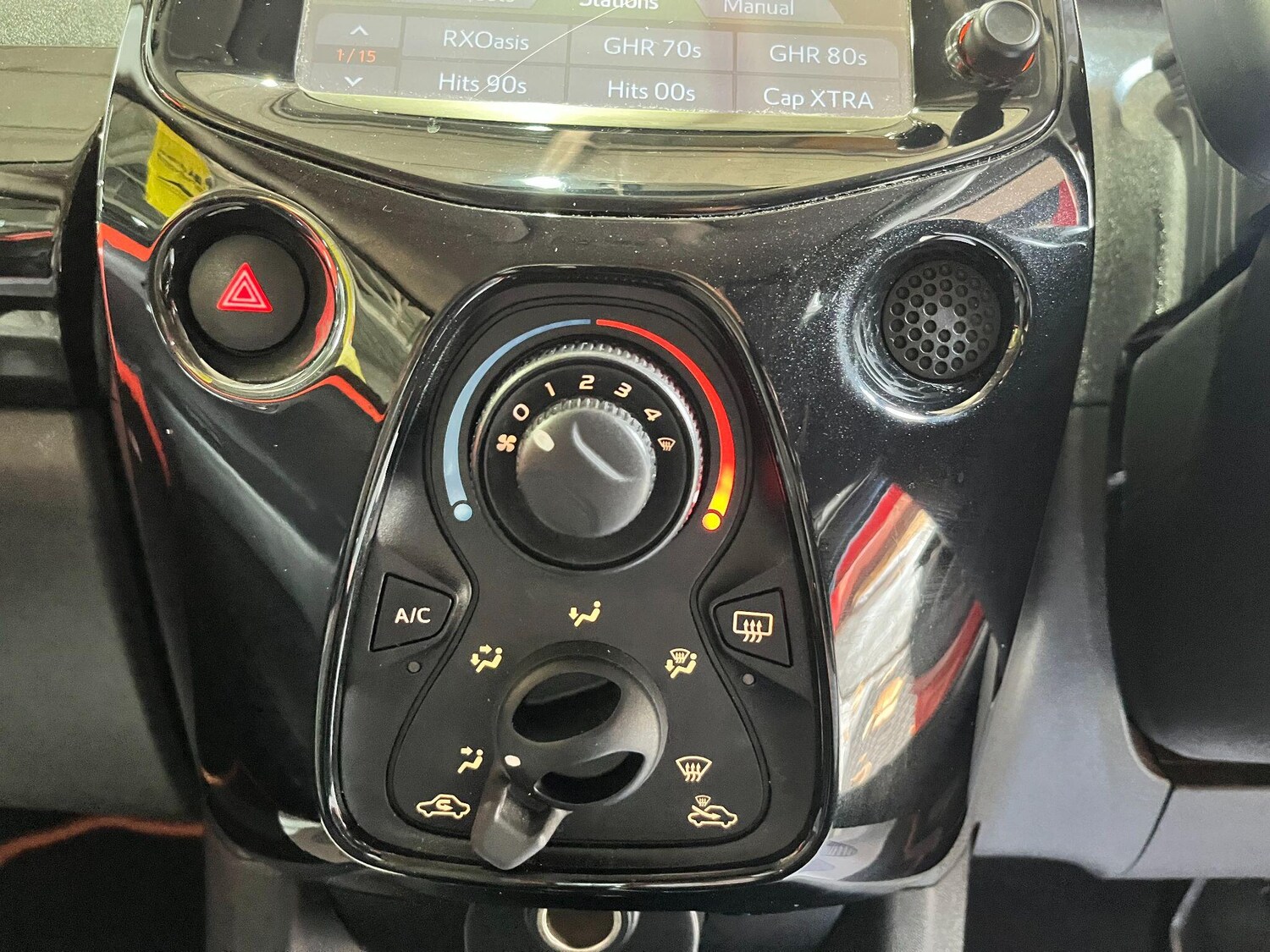 Used Toyota AYGO 2014 for sale - 77231675: Photo 37