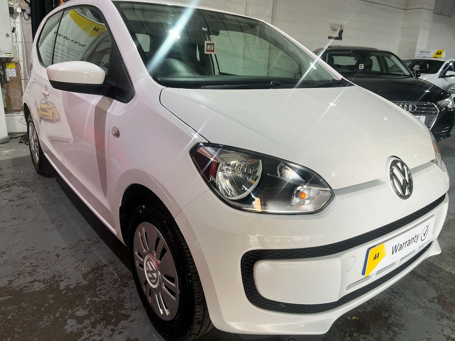 Used Volkswagen up! 2013 for sale - 78034265: Photo 3