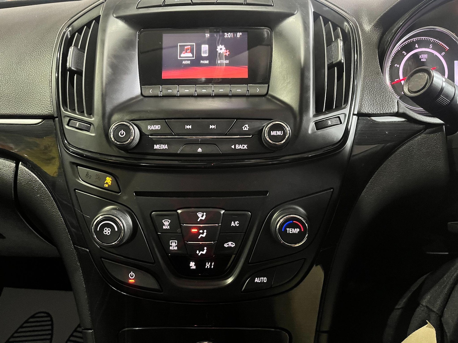 Used Vauxhall Insignia 2015 for sale - 77425110: Photo 21