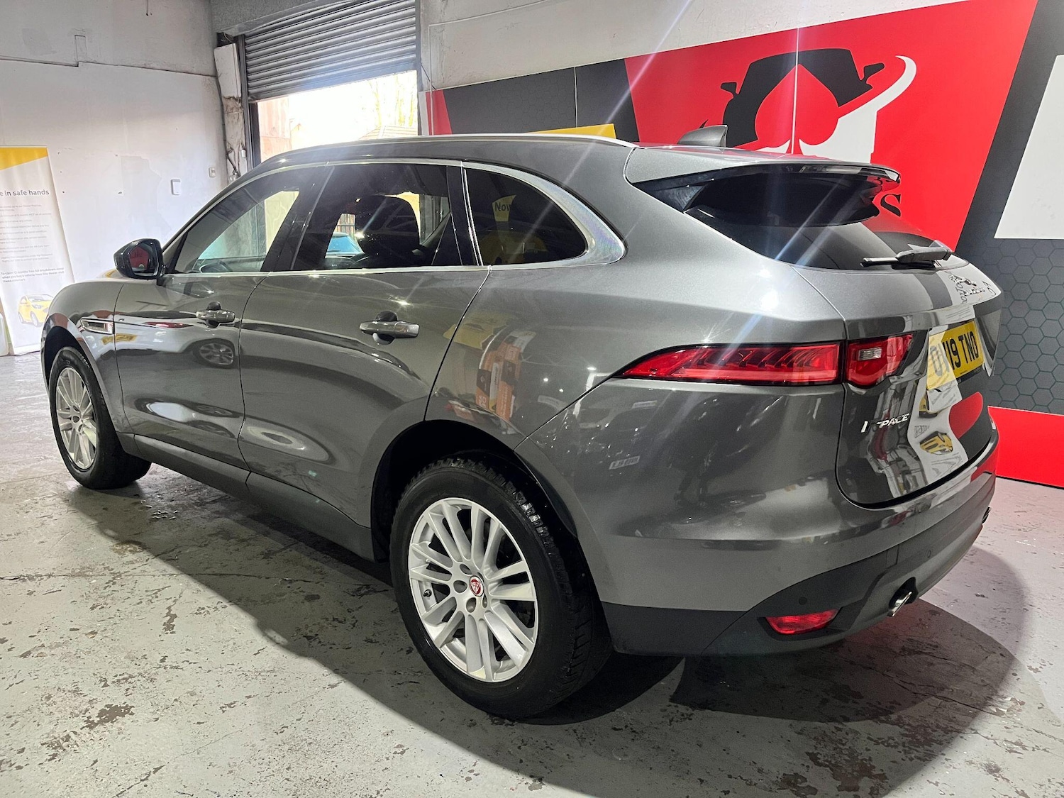 Used Jaguar F-Pace 2019 for sale - 77455725: Photo 11