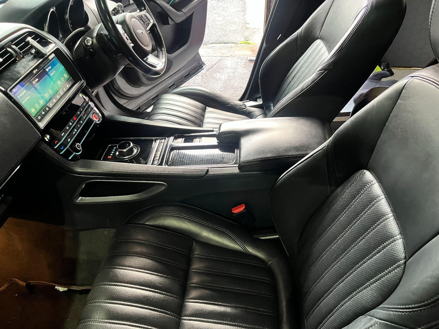 Used Jaguar F-Pace 2019 for sale - 77455725: Photo 38