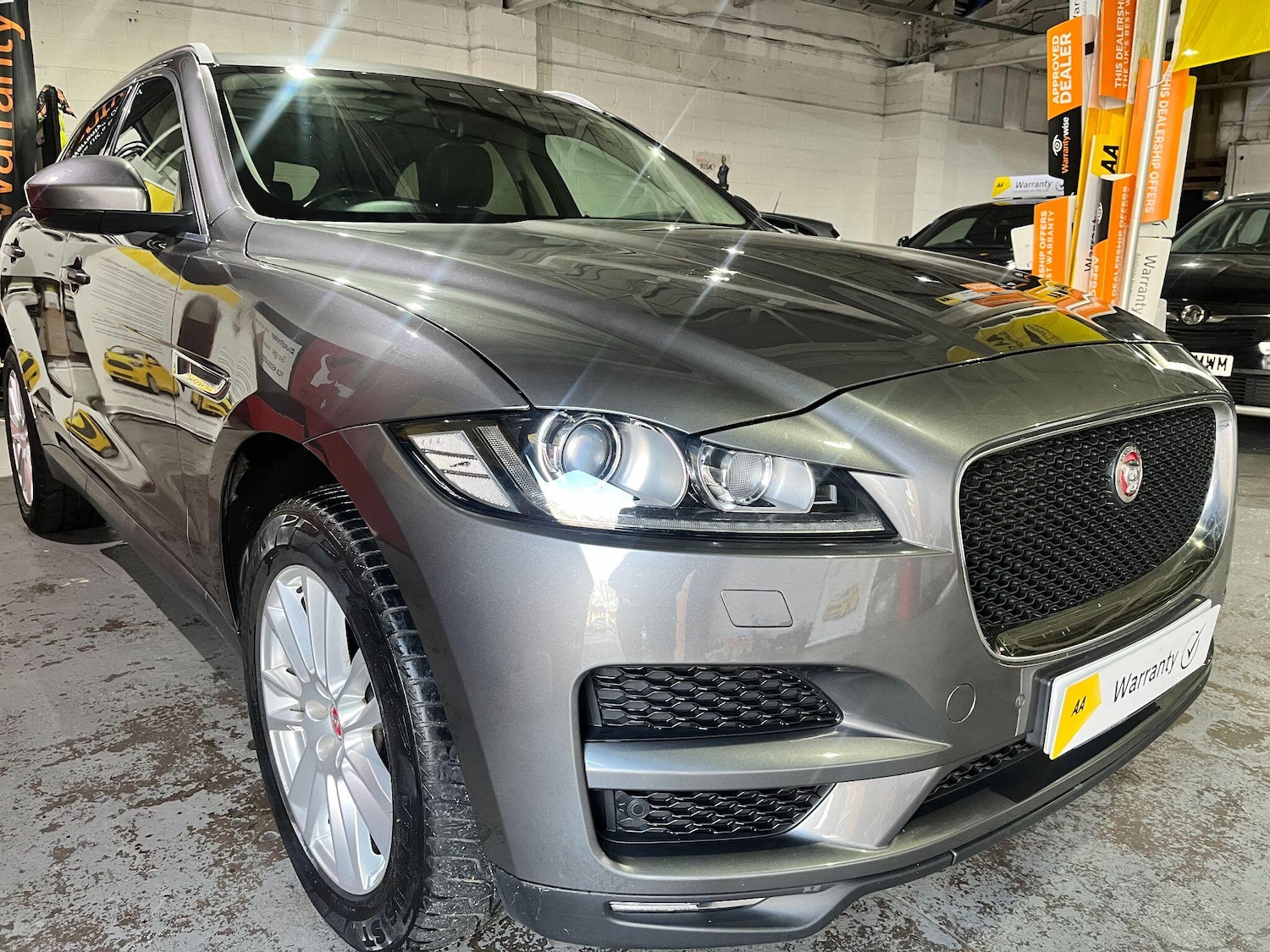 Used Jaguar F-Pace 2019 for sale - 77455725: Photo 5