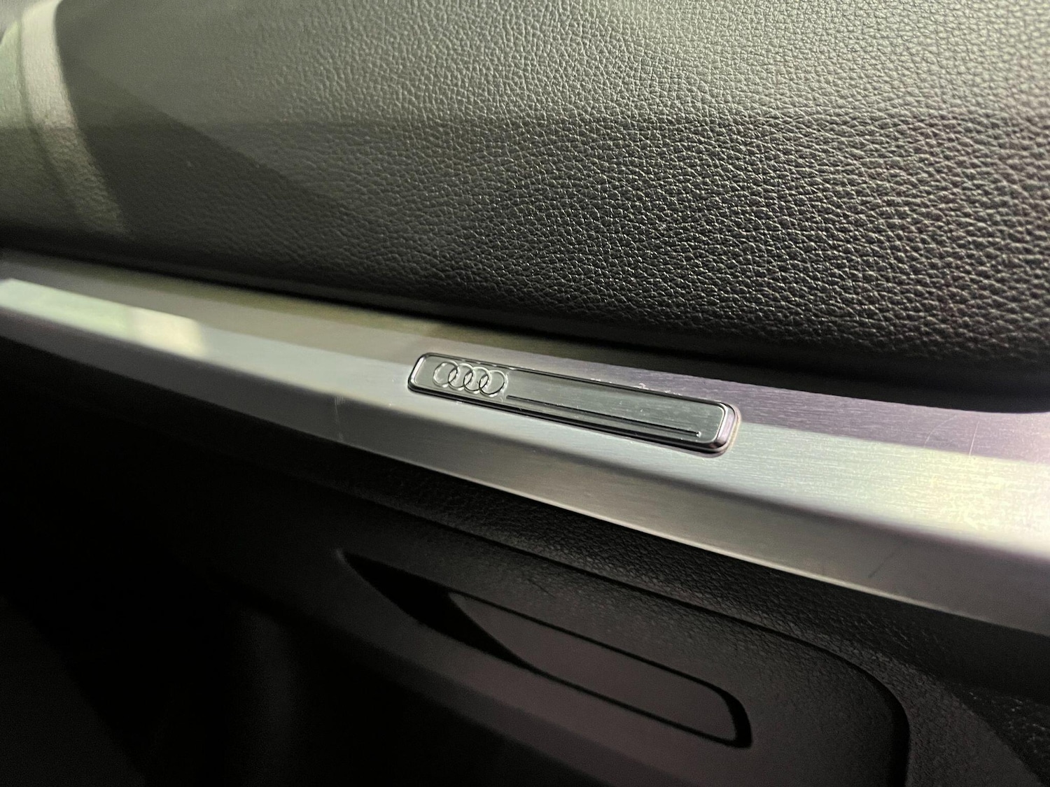 Used Audi Q2 2017 for sale - 77231674: Photo 24