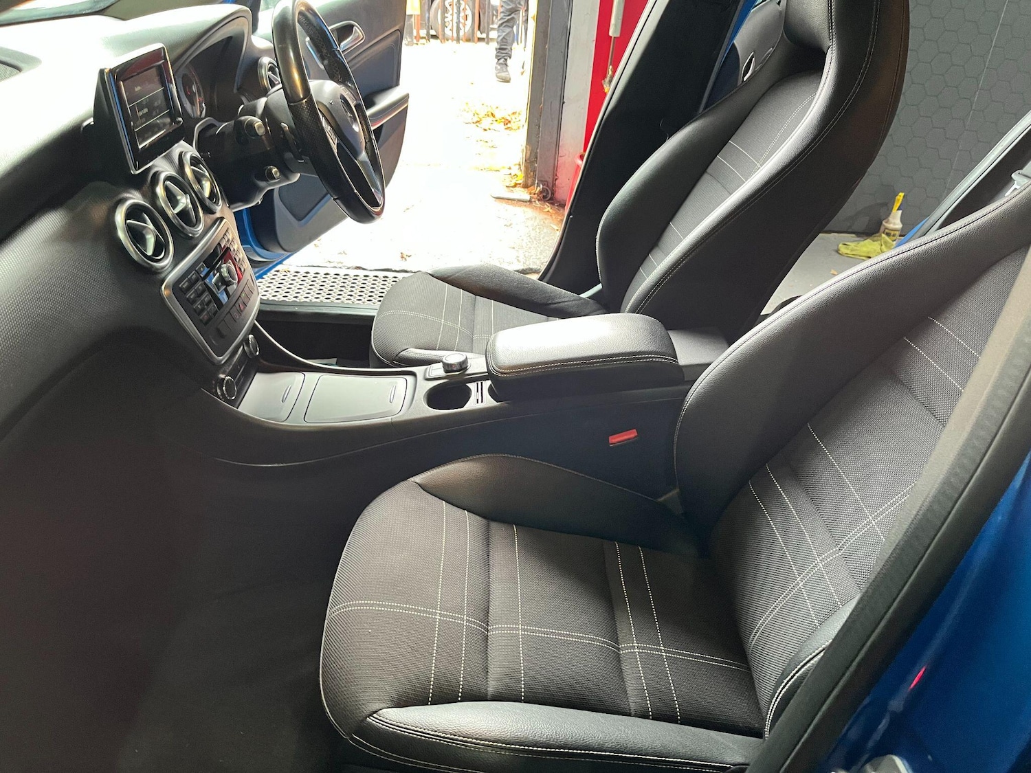 Used Mercedes-Benz A-Class 2014 for sale - 76326172: Photo 24