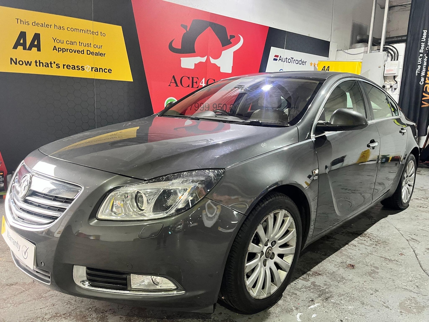 Used Vauxhall Insignia 2011 for sale - 76307002: Photo 1