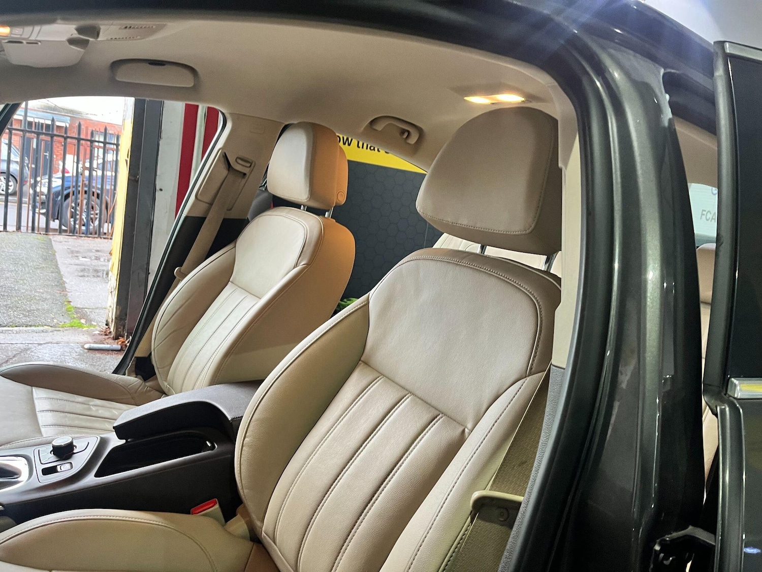 Used Vauxhall Insignia 2011 for sale - 76307002: Photo 19