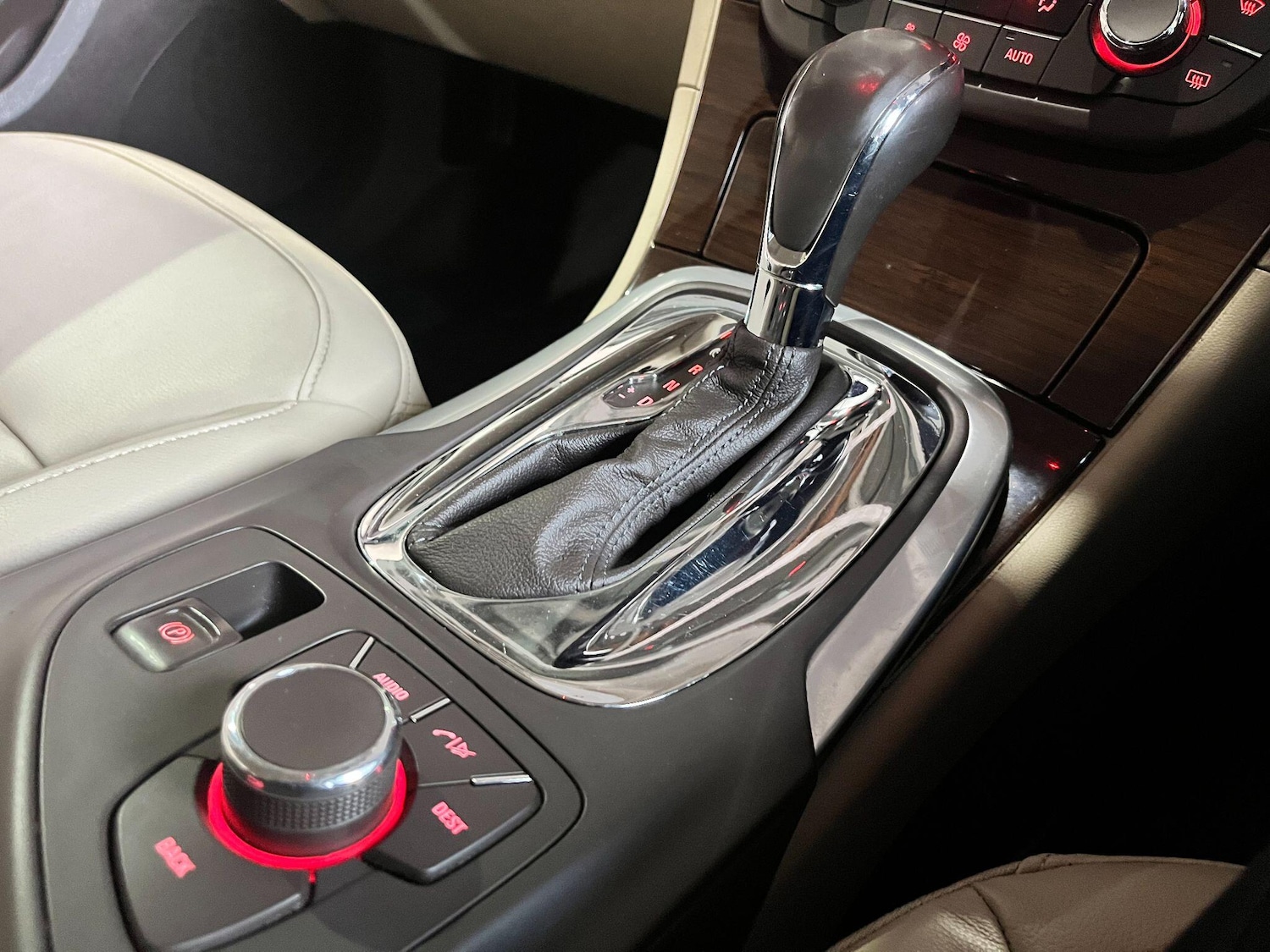 Used Vauxhall Insignia 2011 for sale - 76307002: Photo 24