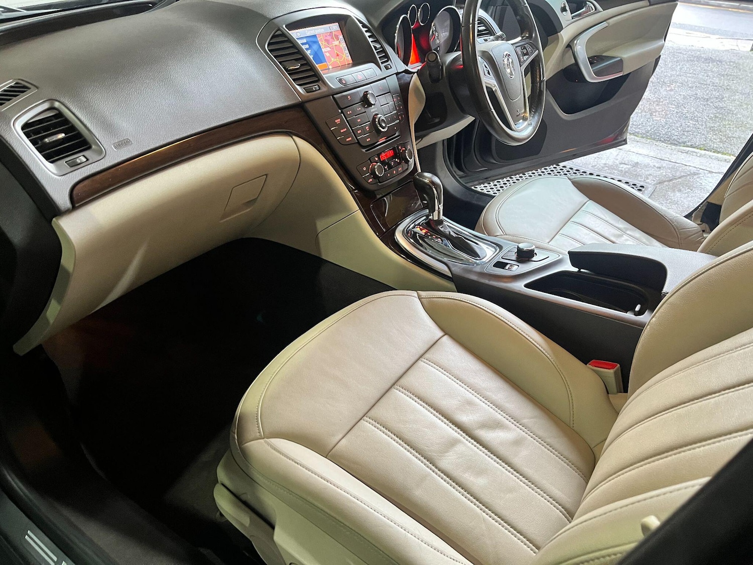 Used Vauxhall Insignia 2011 for sale - 76307002: Photo 35