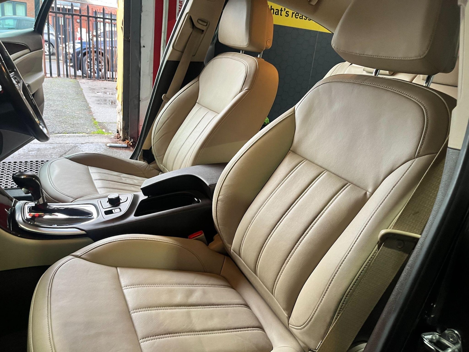 Used Vauxhall Insignia 2011 for sale - 76307002: Photo 39