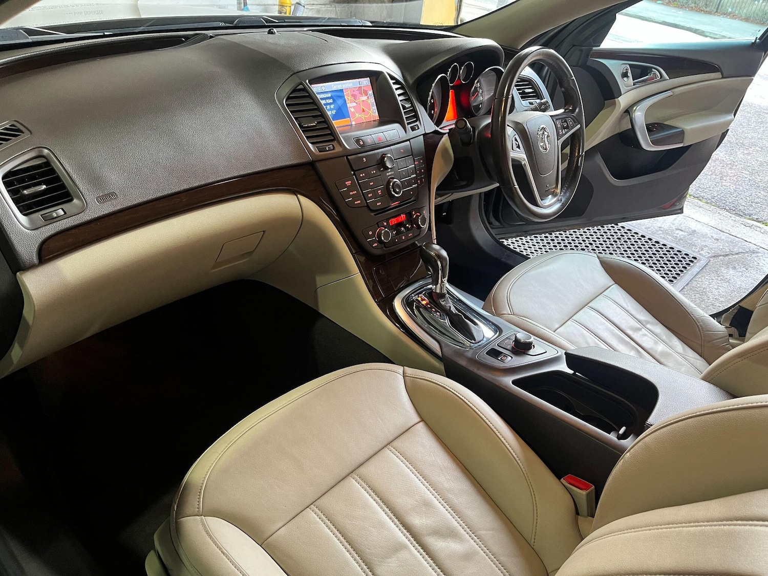 Used Vauxhall Insignia 2011 for sale - 76307002: Photo 41