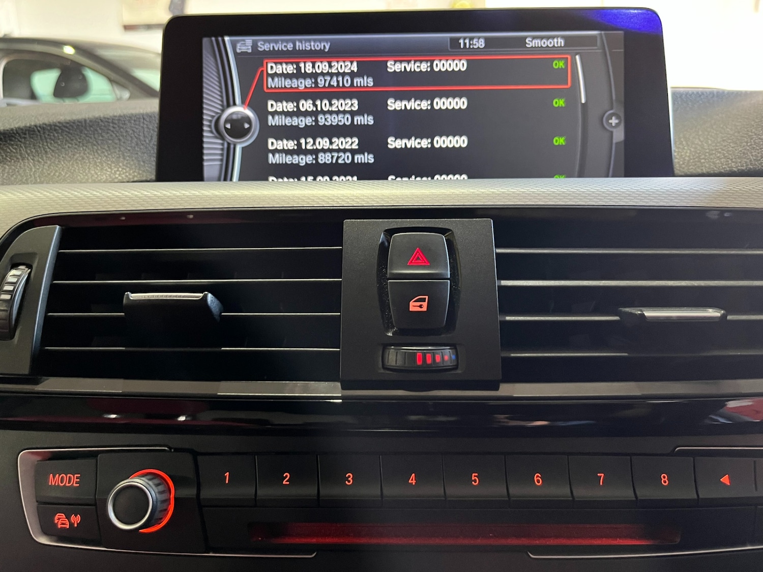 Used BMW 3 Series 2012 for sale - 77034739: Photo 25