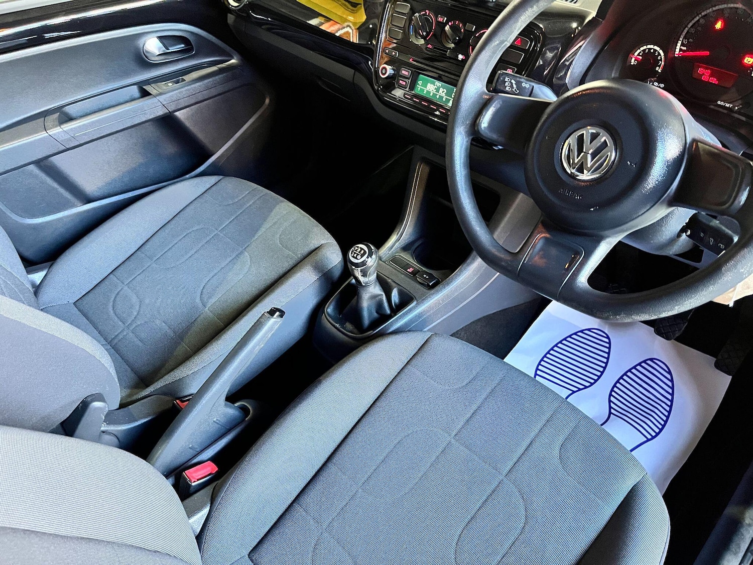 Used Volkswagen up! 2015 for sale - 77523667: Photo 18