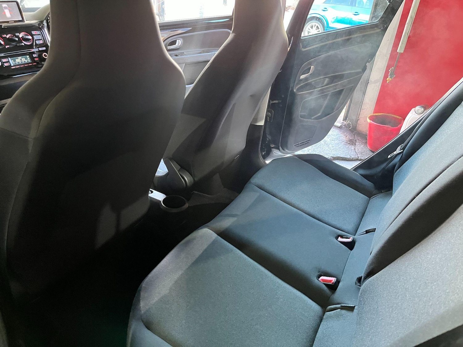 Used Volkswagen up! 2015 for sale - 77523667: Photo 24