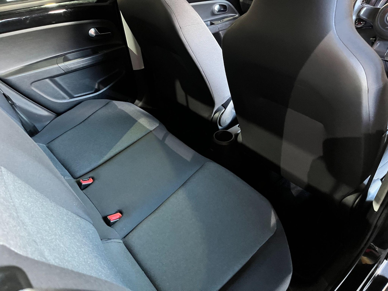 Used Volkswagen up! 2015 for sale - 77523667: Photo 26