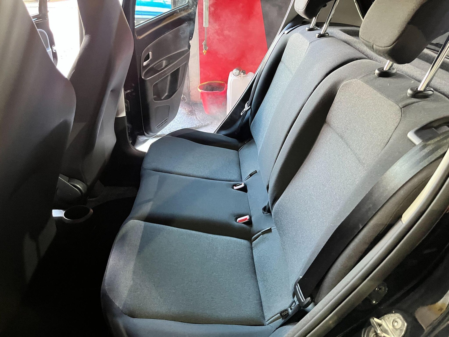 Used Volkswagen up! 2015 for sale - 77523667: Photo 27