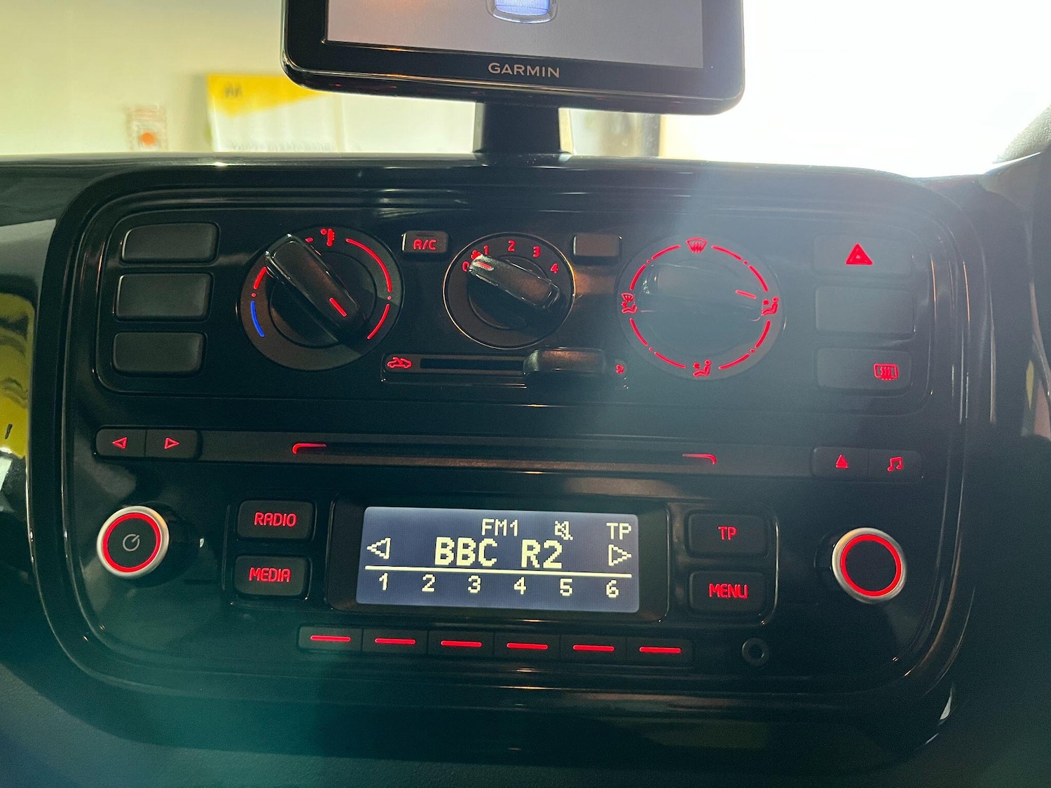 Used Volkswagen up! 2015 for sale - 77523667: Photo 31