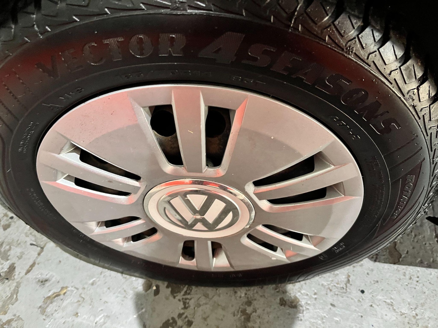 Used Volkswagen up! 2015 for sale - 77523667: Photo 38