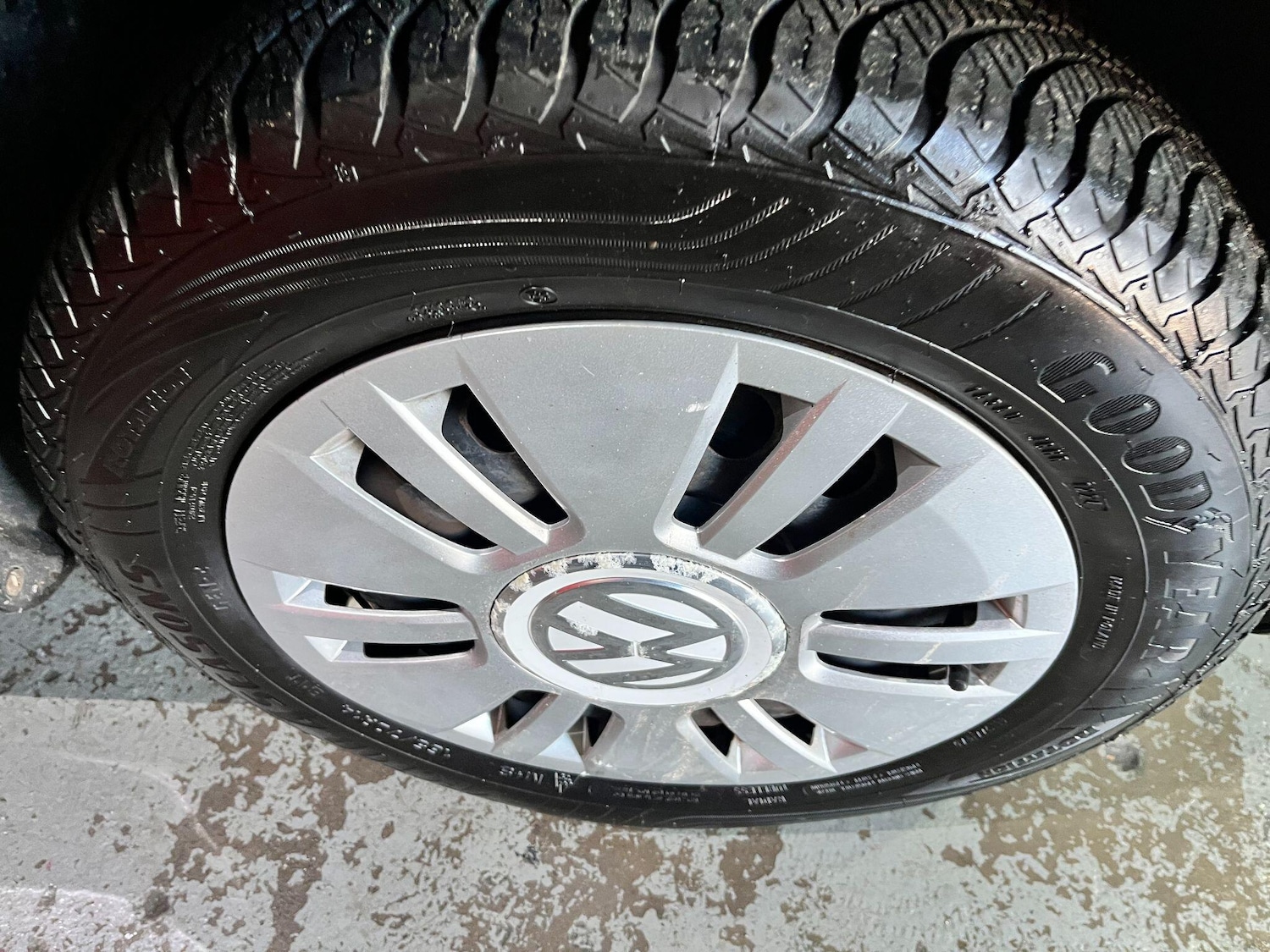 Used Volkswagen up! 2015 for sale - 77523667: Photo 39