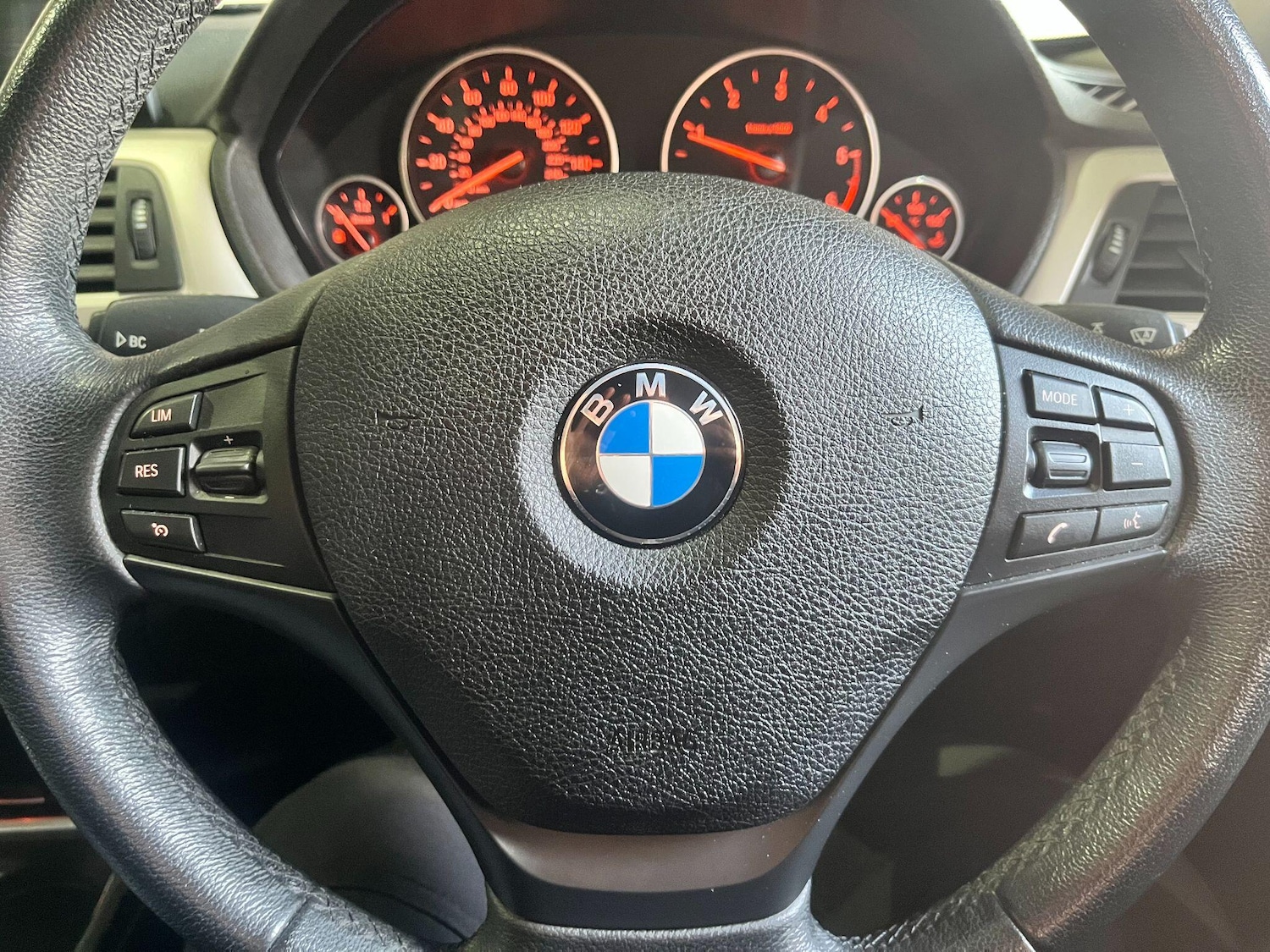 Used BMW 3 Series 2014 for sale - 76152791: Photo 17
