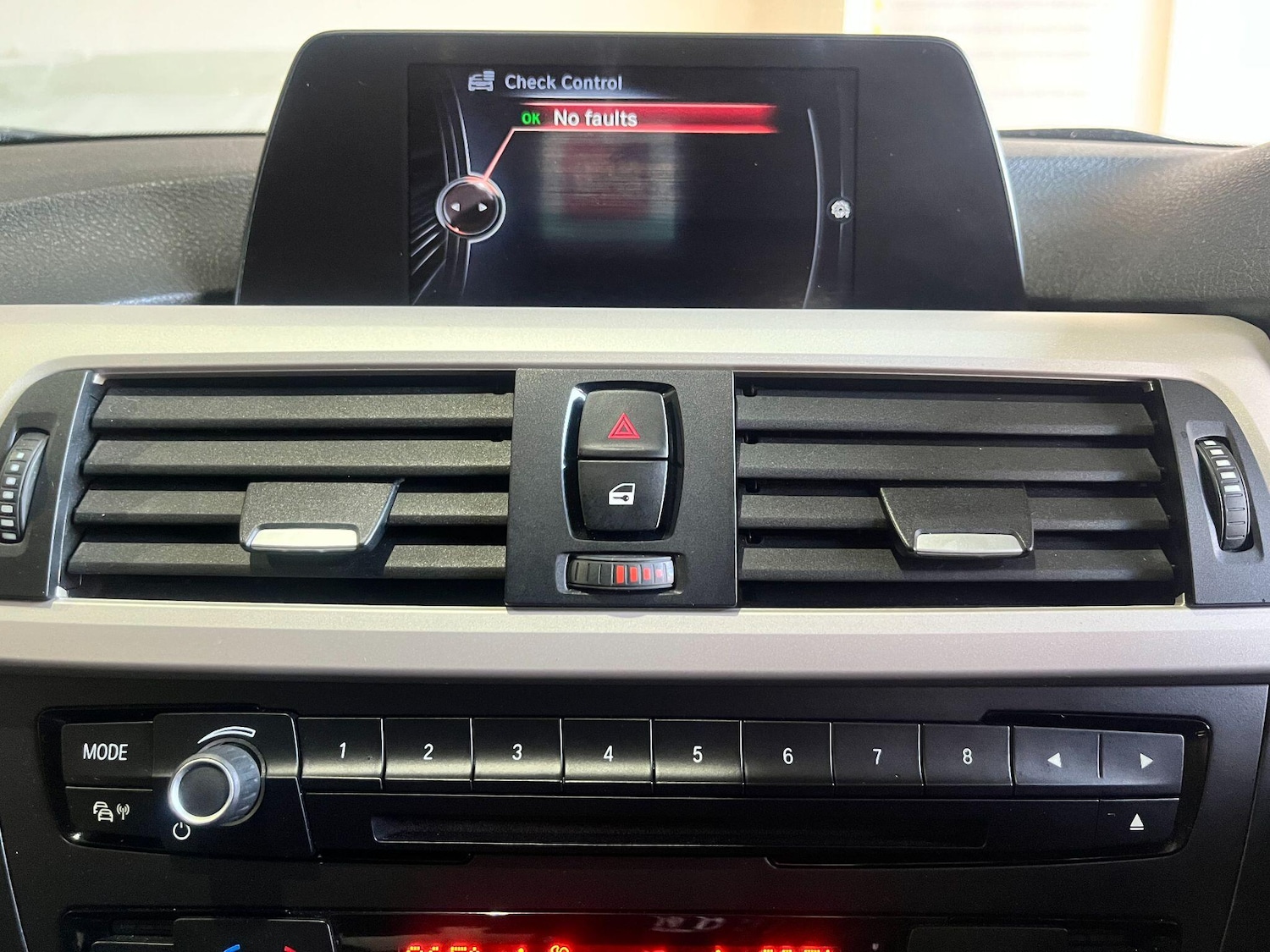 Used BMW 3 Series 2014 for sale - 76152791: Photo 26